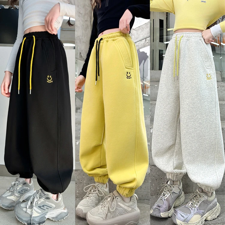 女童春款笑脸刺绣卫裤2025新款洋气女大儿童春秋宽松休闲运动裤子