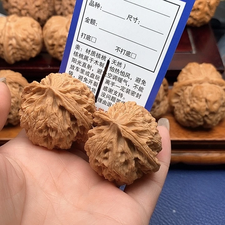 桃核吊坠苹果园狮子头40