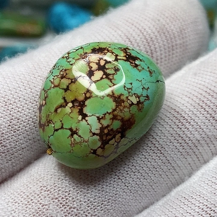 绿松石未镶嵌珠宝奇石