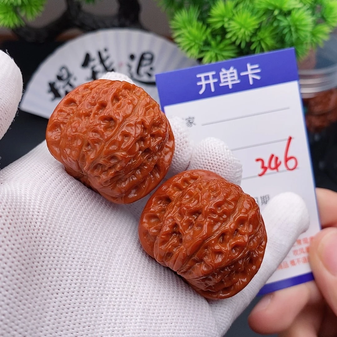 文玩核桃把件38血麒麟346
