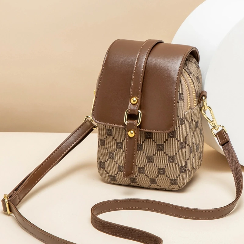 斜挎包女包2025时尚百搭手机包单肩包小包简约大容量包包1028