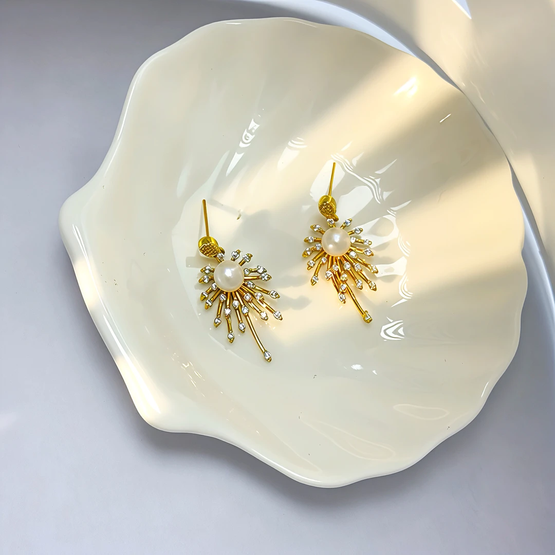 天然淡水珍珠耳饰- DSN设计师款烟花耳饰（1180）