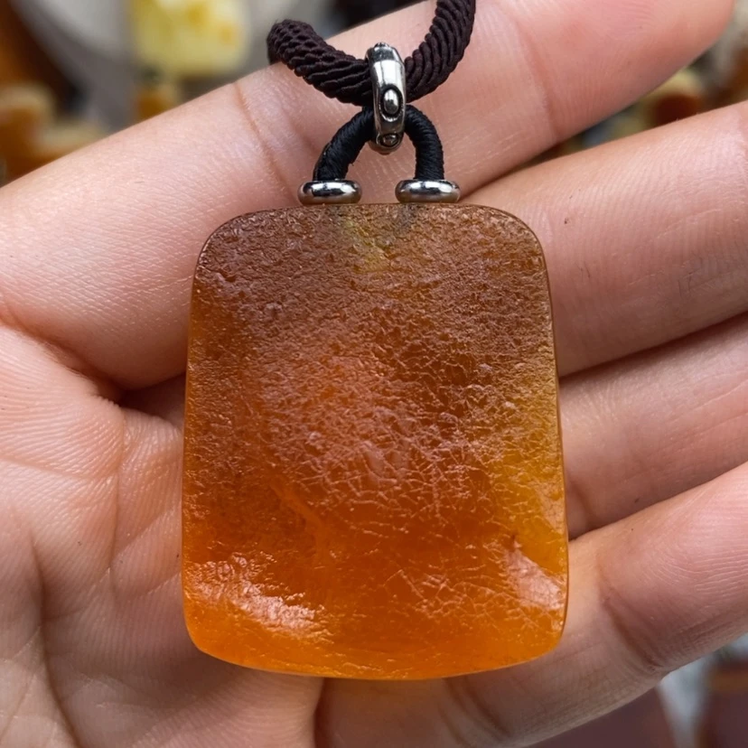 【闪购商品】琥珀颈饰未镶嵌