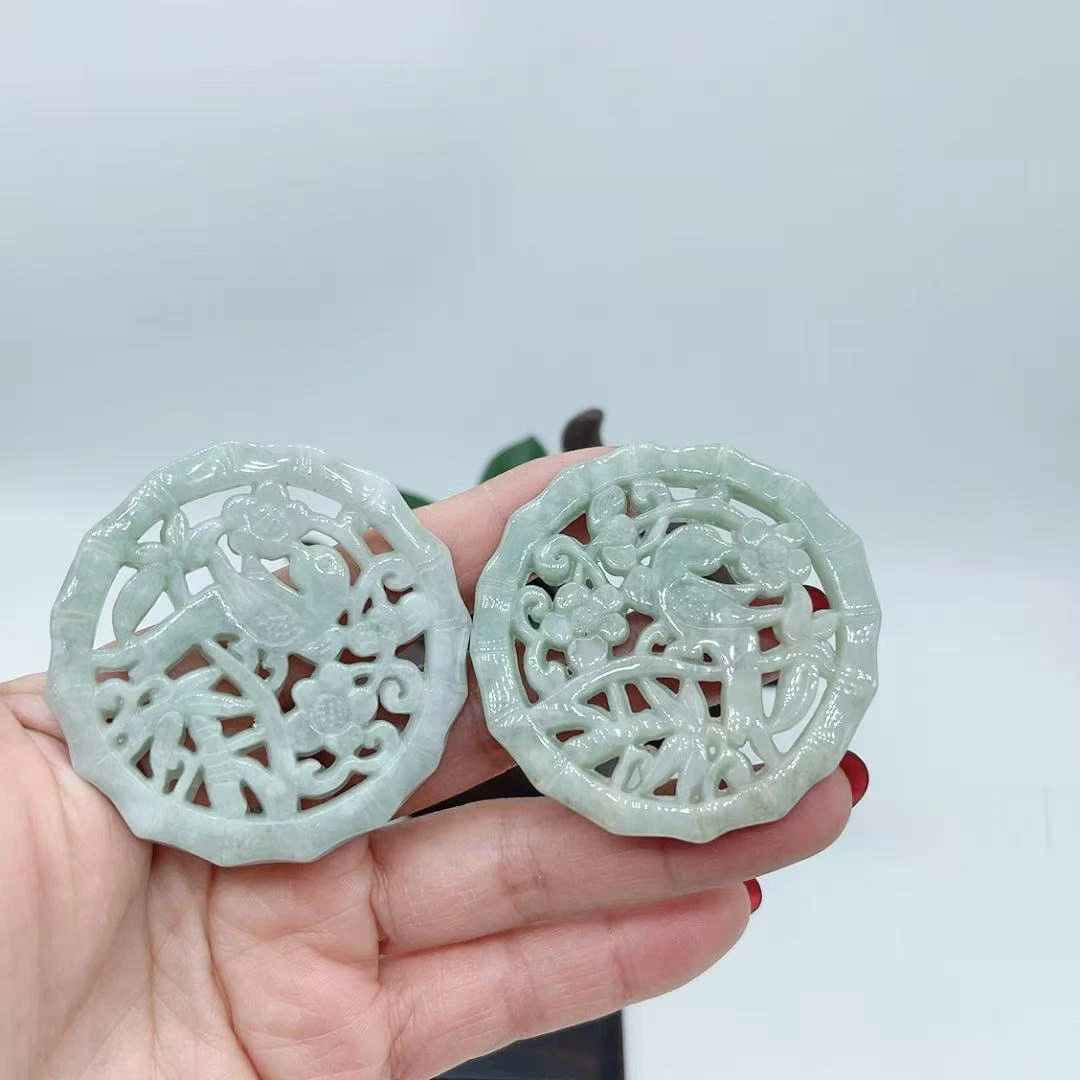 【玉美人曌璞阁】翡翠鹊上枝头吊坠约卡52（多样性发货拍一发一）