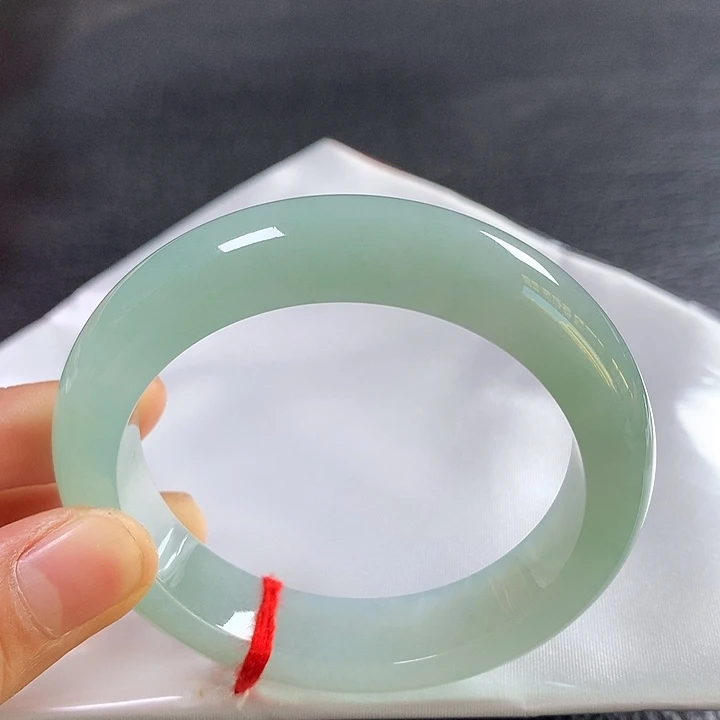 翡翠未镶嵌手镯55圈