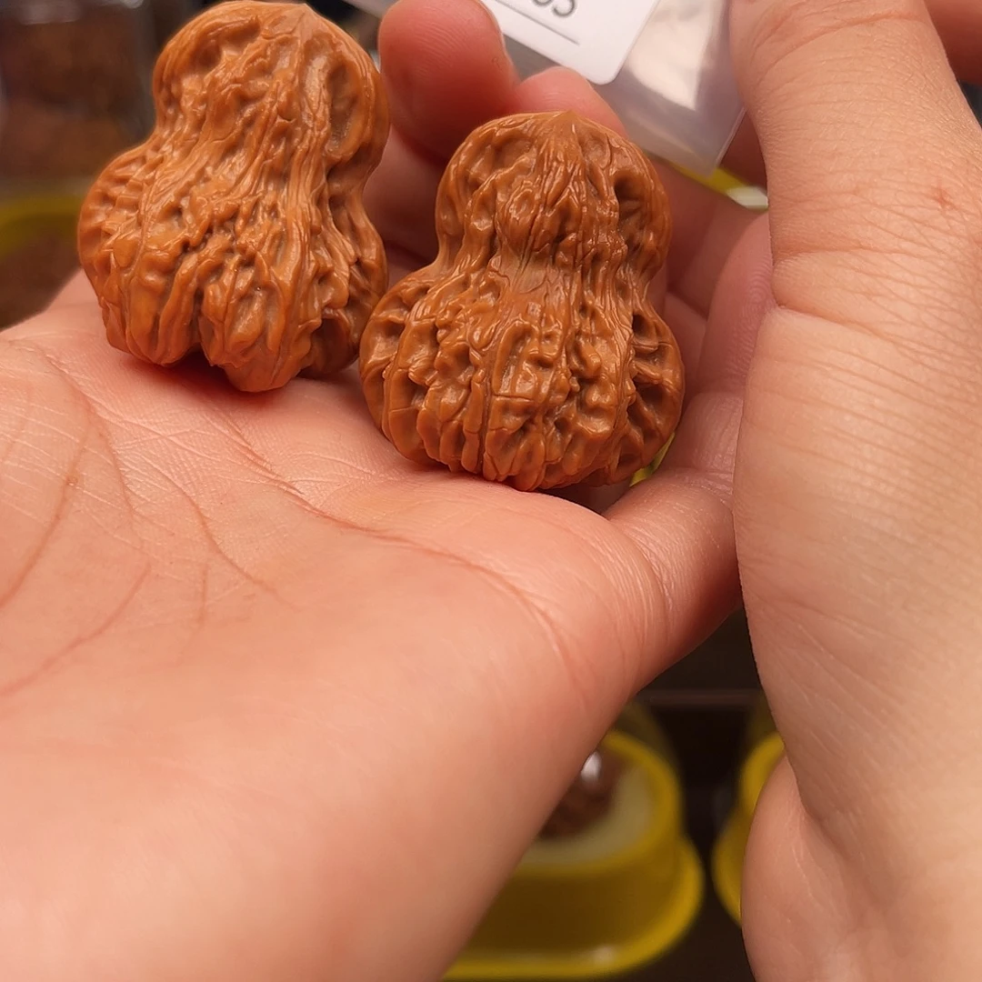 愿***忧文玩核桃吊坠葫芦