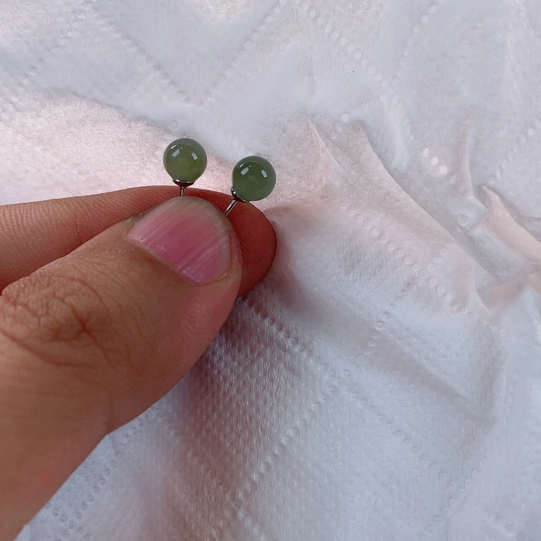 和田玉未镶嵌颈饰湖水