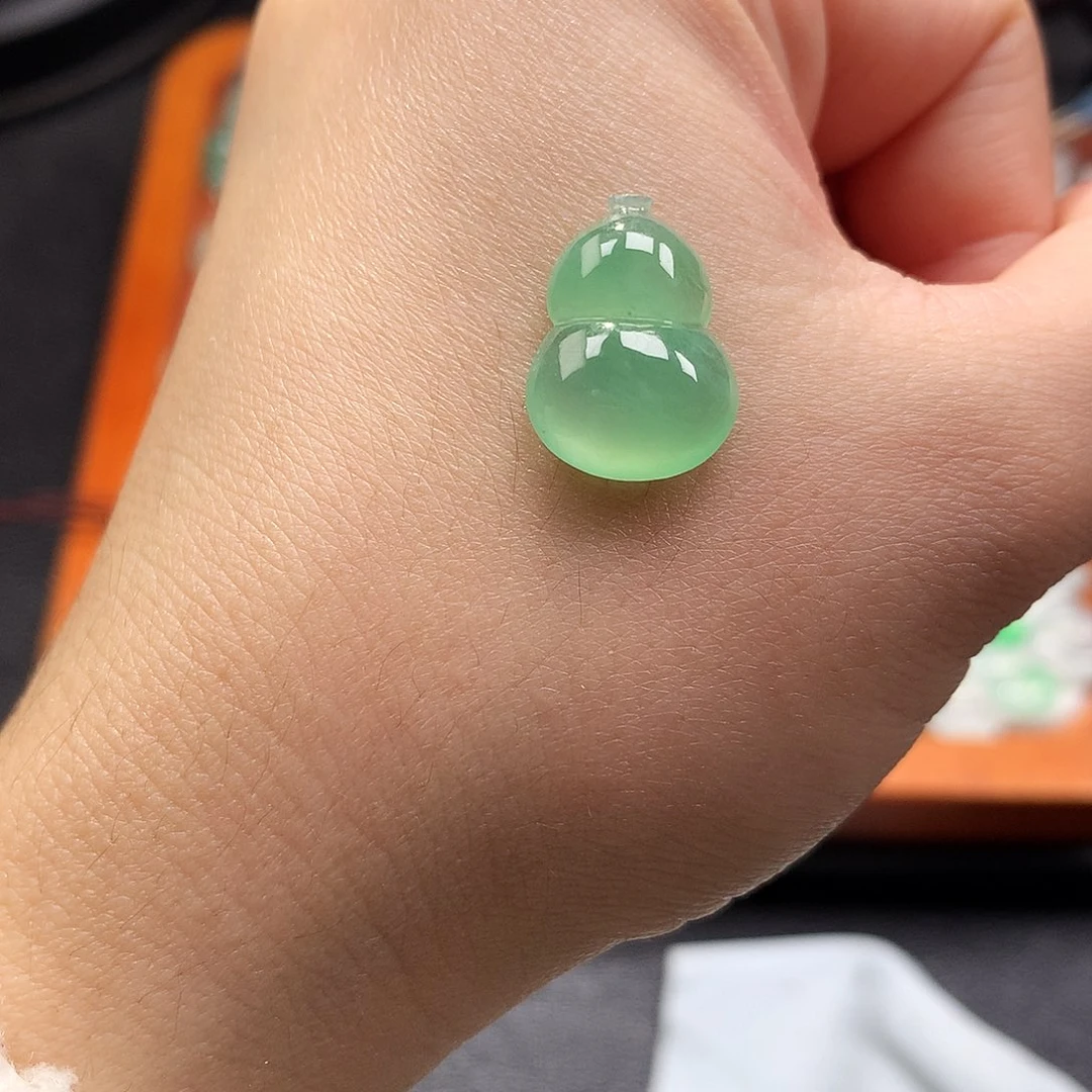 吊坠(不含链)未镶嵌翡翠葫芦