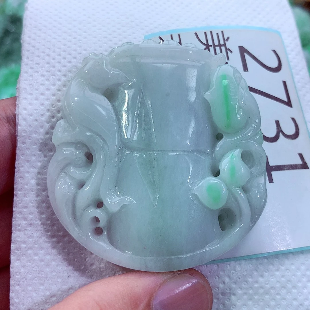 吊坠(不含链)未镶嵌翡翠