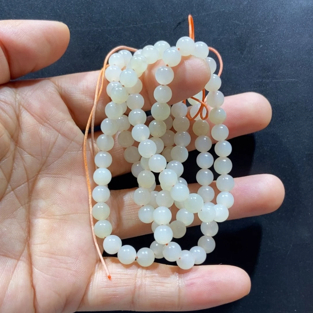 和田玉未镶嵌颈饰和****起