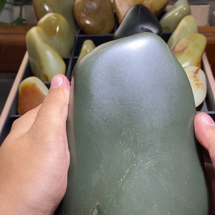 和田玉（糖玉）未镶嵌颈饰随**动