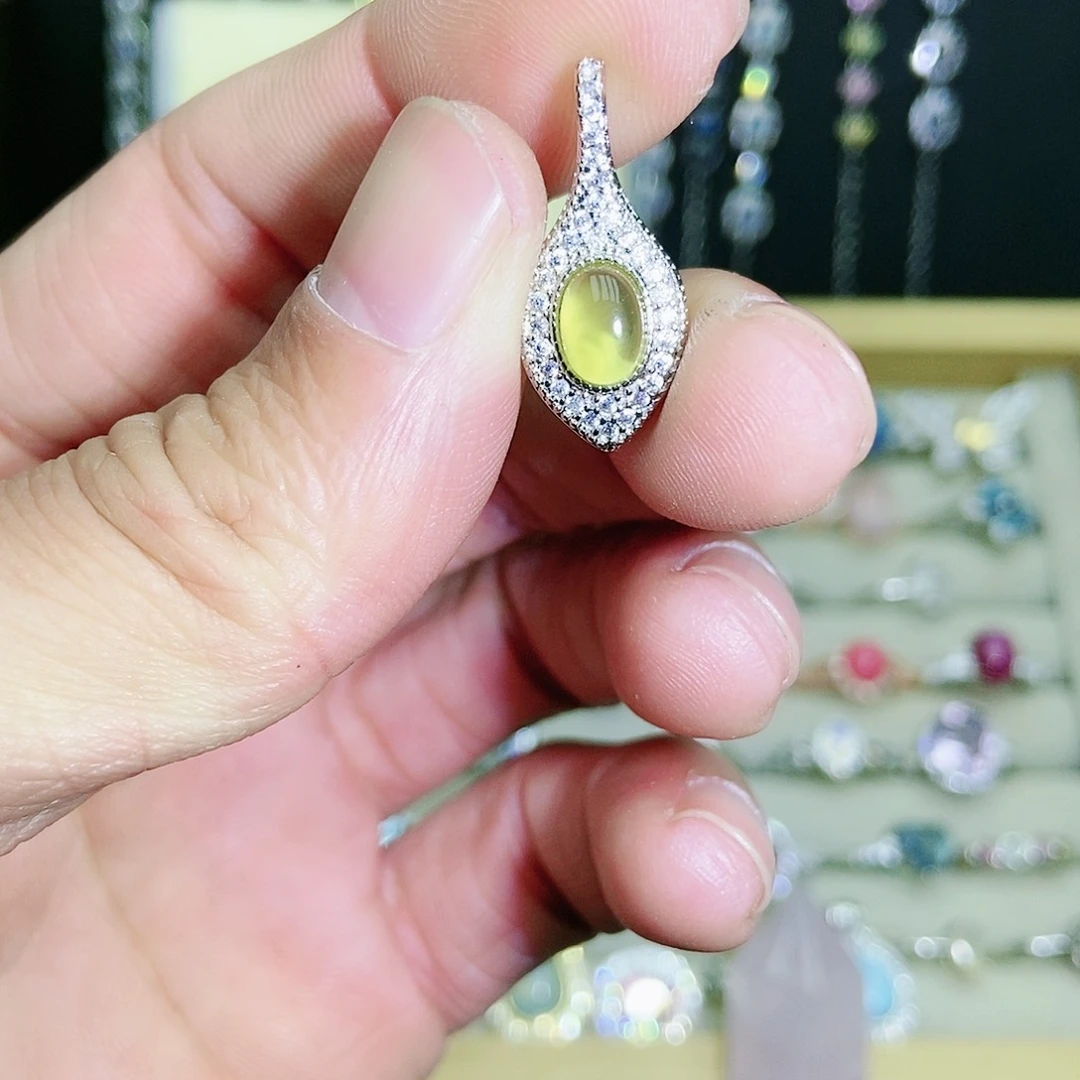 【闪购商品】葡萄石未镶嵌吊坠(不含链)