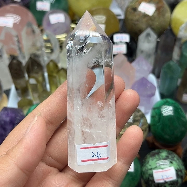 未镶嵌水晶珠宝半成品103克白水晶柱