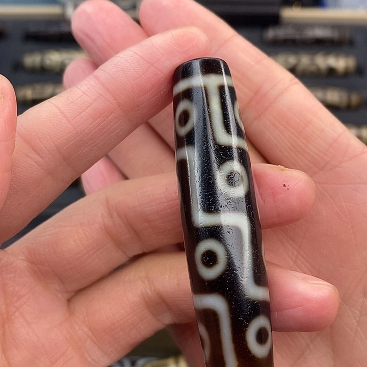 慎***独玛瑙/玉髓未镶嵌颈饰