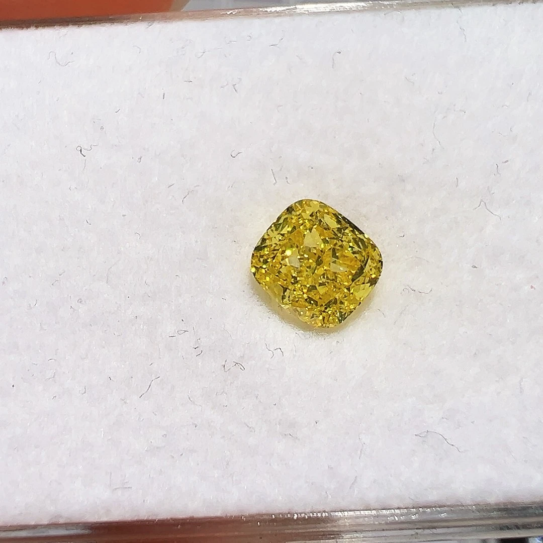 合成钻石裸石双证书无改色艳彩黄2.06ct