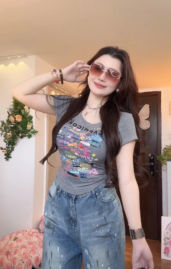 【清货】微胖卡通印花短袖正肩T恤纯欲风新款修身收腰紧身圆领上衣