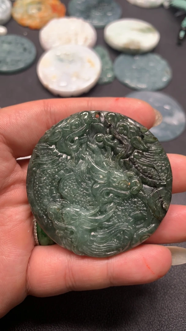 天然缅甸翡翠龙牌