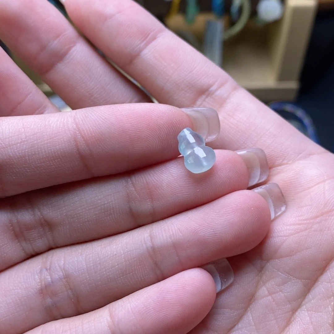 S***凡翡翠未镶嵌颈饰14937