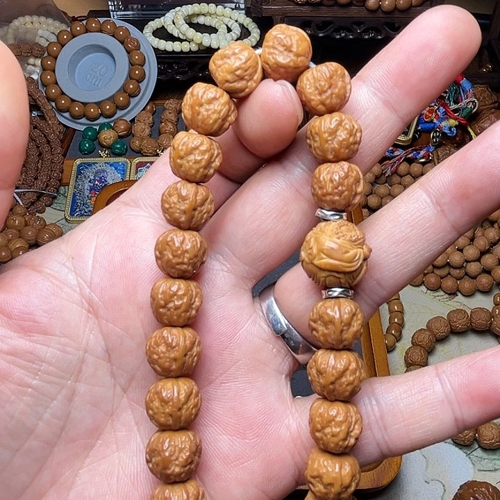 猴头核桃手串小**阿猴头雕刻精工蟾棕手持一串
