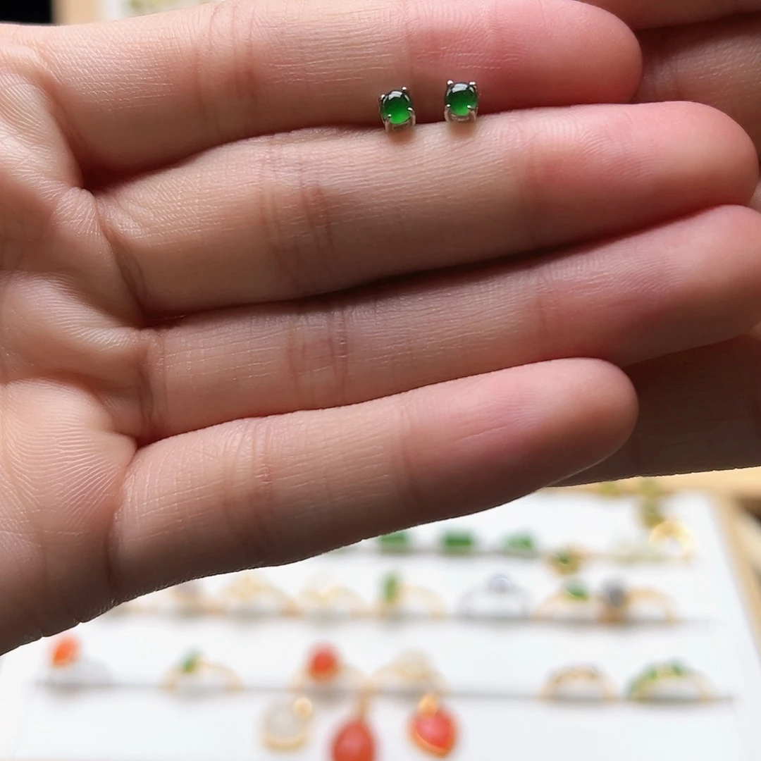 银S925镀金镶嵌和田玉耳饰