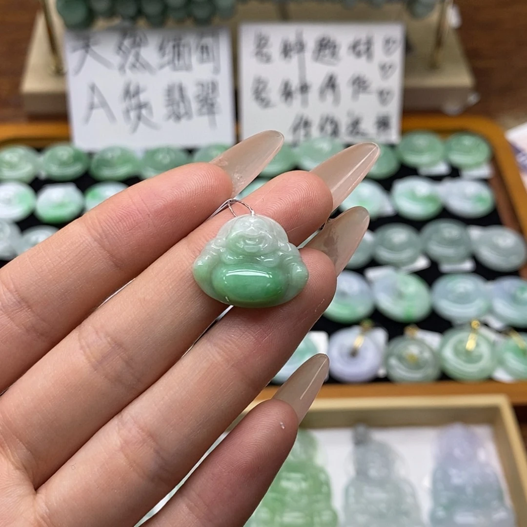 【闪购商品】翡翠颈饰未镶嵌佛公