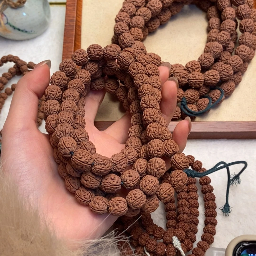 -***谜吊坠金刚菩提盘龙