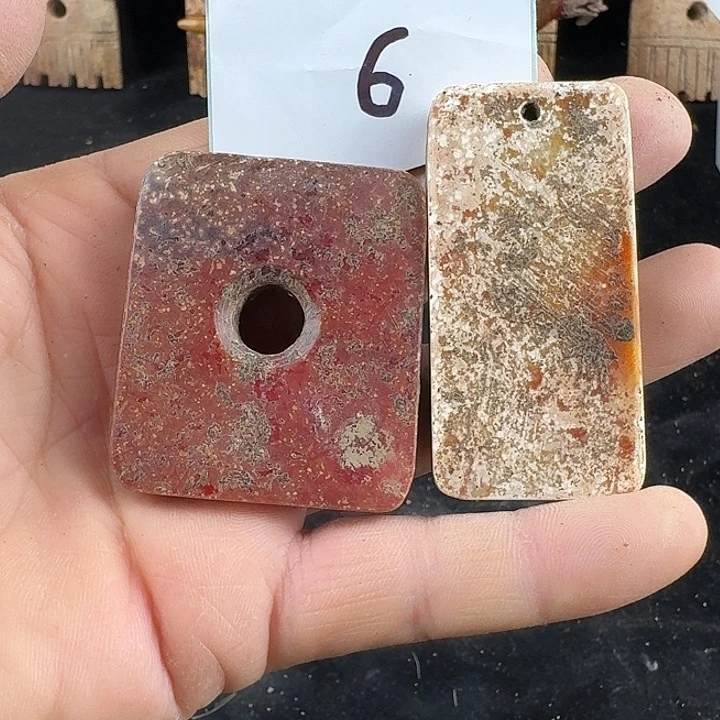 用***5和田玉未镶嵌颈饰