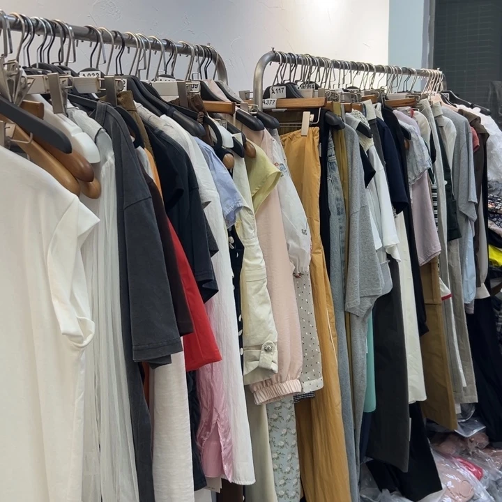 盲盒 店内衣服随机发。L码