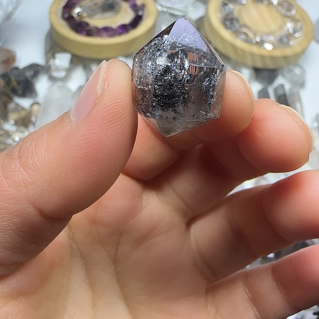 未镶嵌水晶珠宝半成品