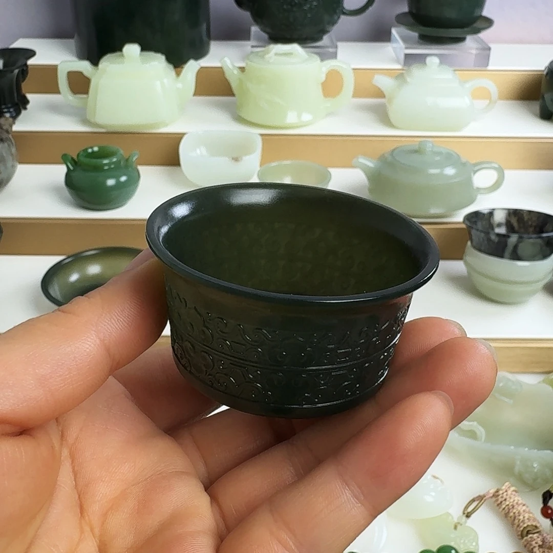 释***琨和田玉未镶嵌挂件