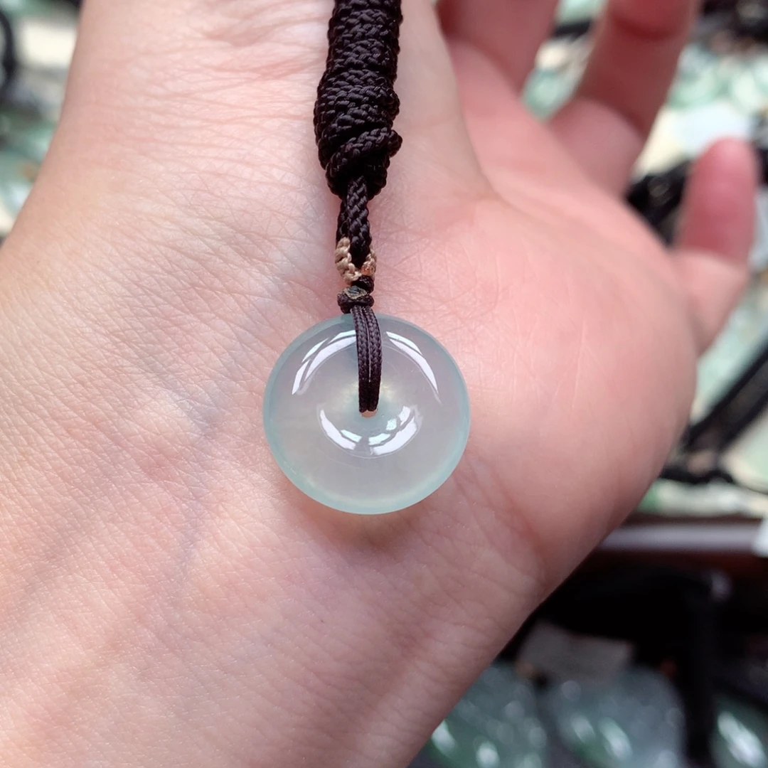 翡翠未镶嵌颈饰扣子