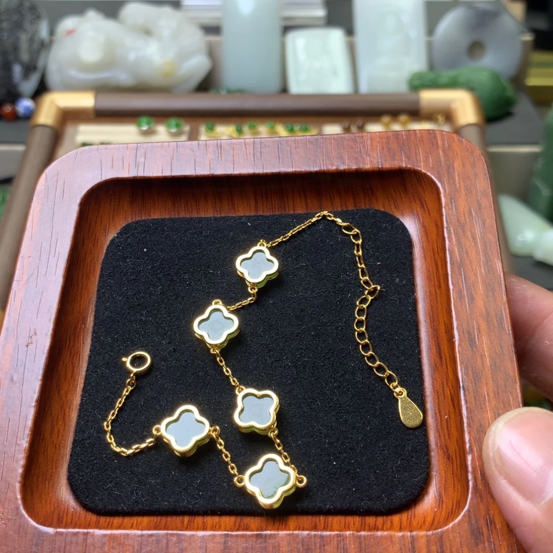 和田玉颈饰银S925镶嵌M***e四叶草手链