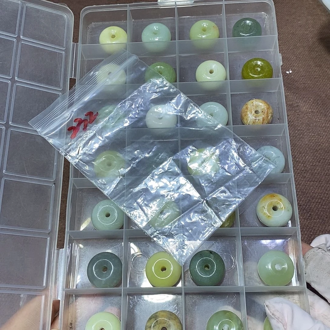 合金蛇纹石玉颈饰232