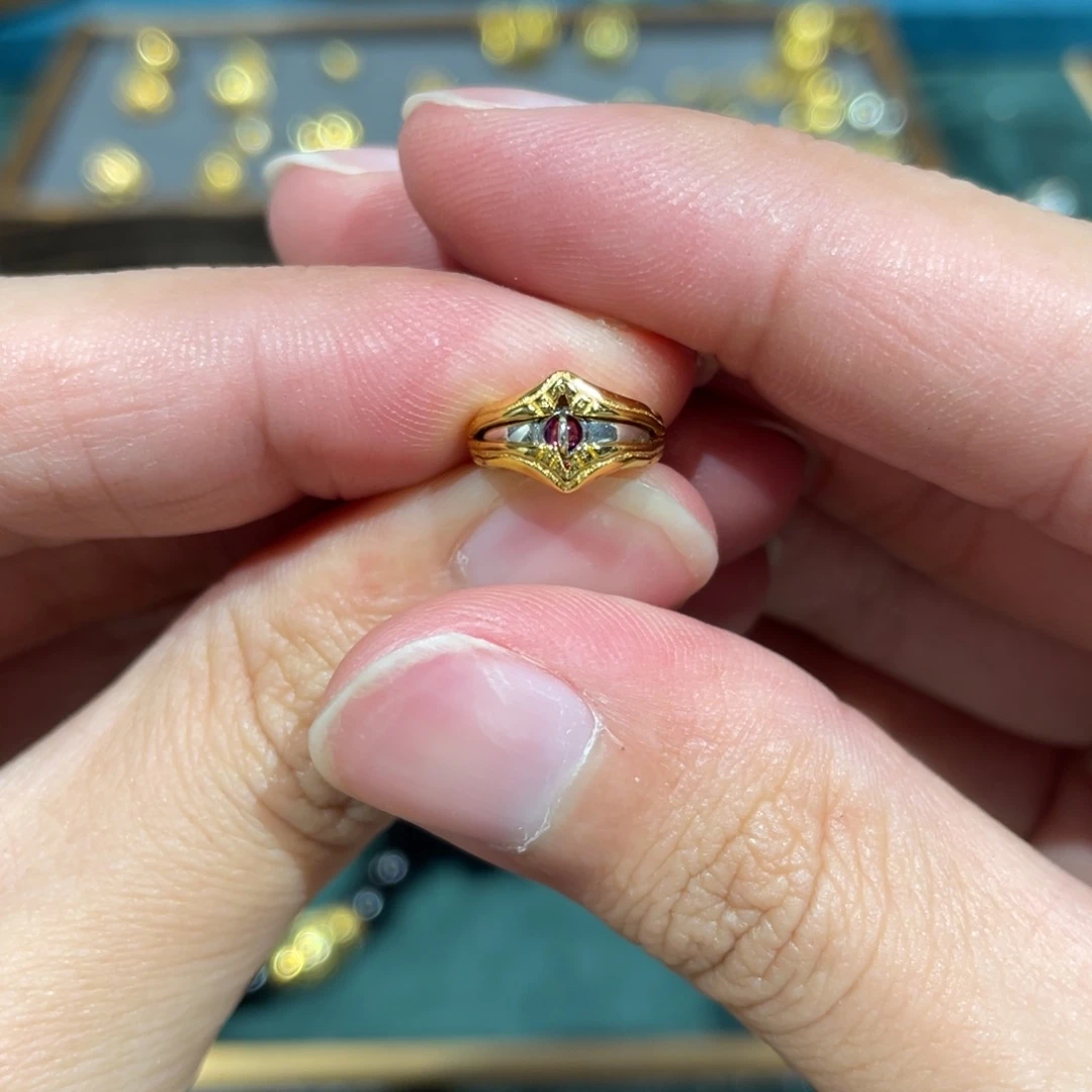 11尺寸荷鲁斯之眼卡