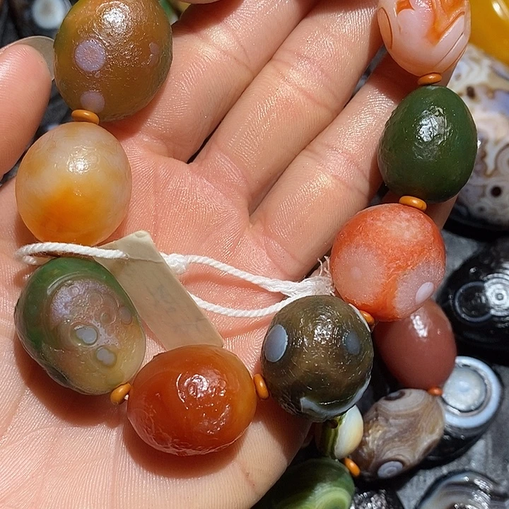 骑***灯玛瑙/玉髓合金颈饰