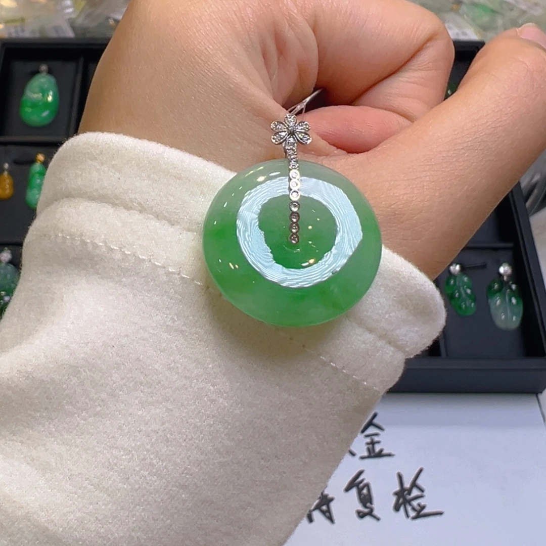 翡翠18K金镶嵌吊坠(不含链)