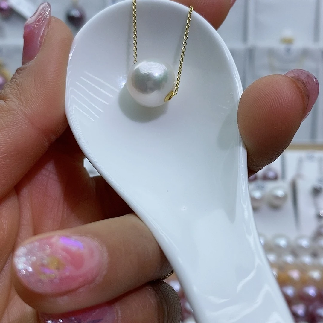 淡水珍珠吊坠(赠链)18K金镶嵌