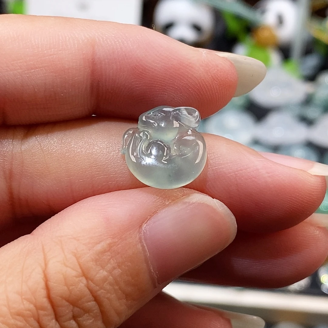 翡翠未镶嵌颈饰冰胶老鼠