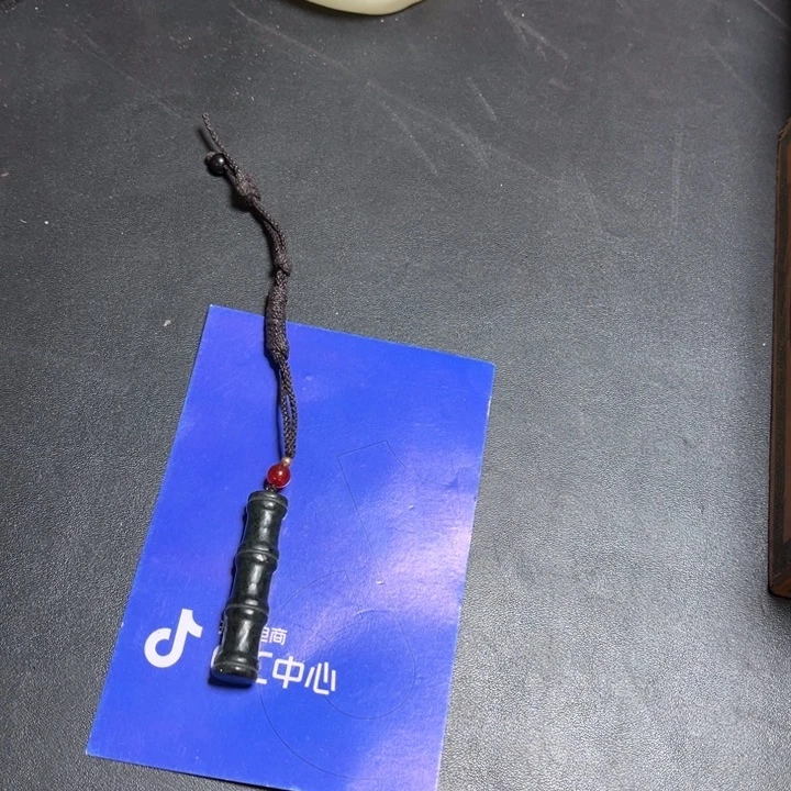 和田玉未镶嵌颈饰麒****馆