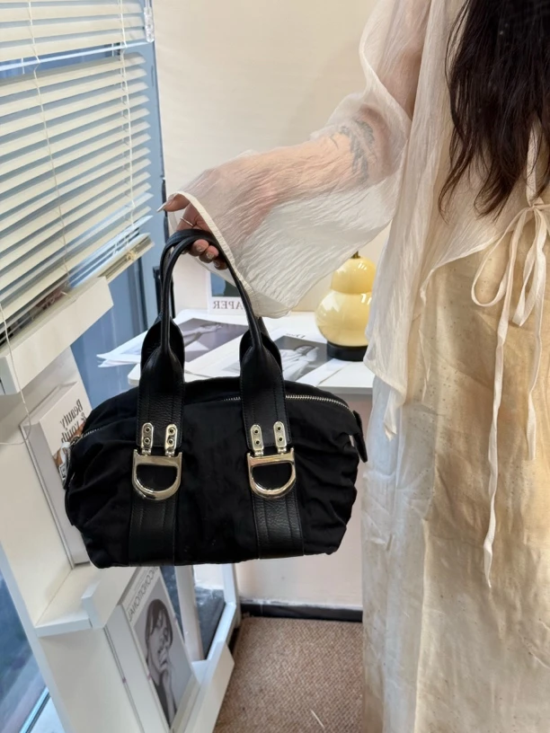 95新 DIOR/迪奥 黑银法棍腋下机车单肩包