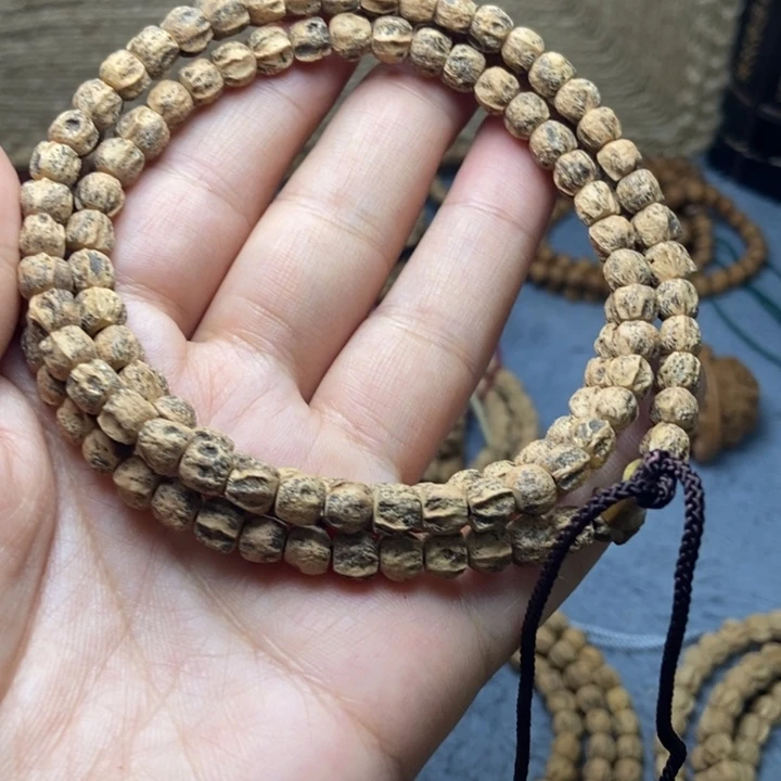 【闪购商品】吊坠柏香籽/百香籽