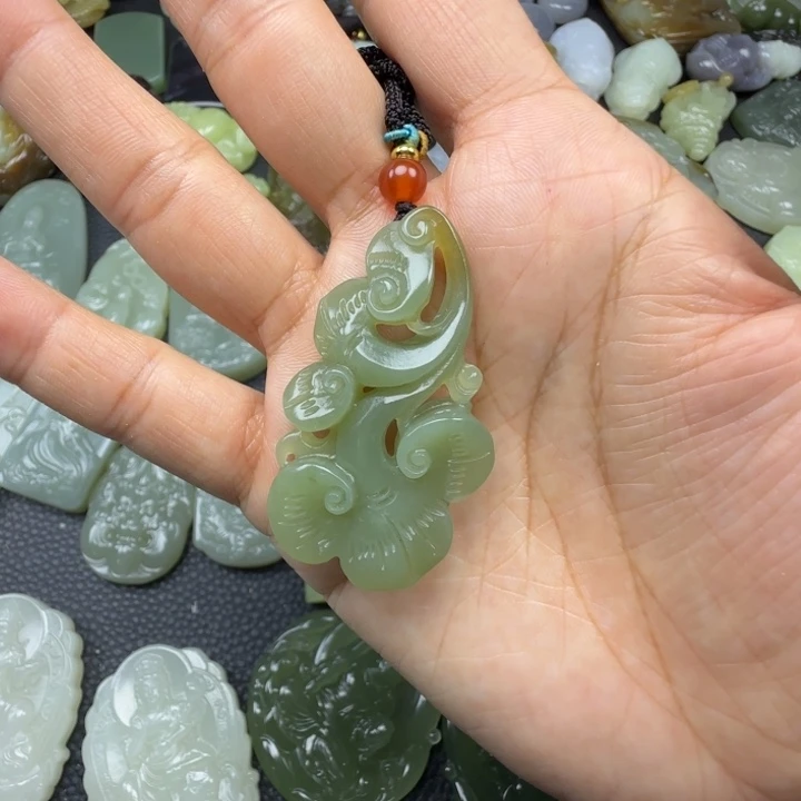 和田玉未镶嵌珠宝奇石