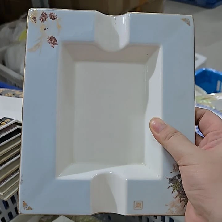 瓷片微瑕百鸟朝凤奥维烟缸一个6666666