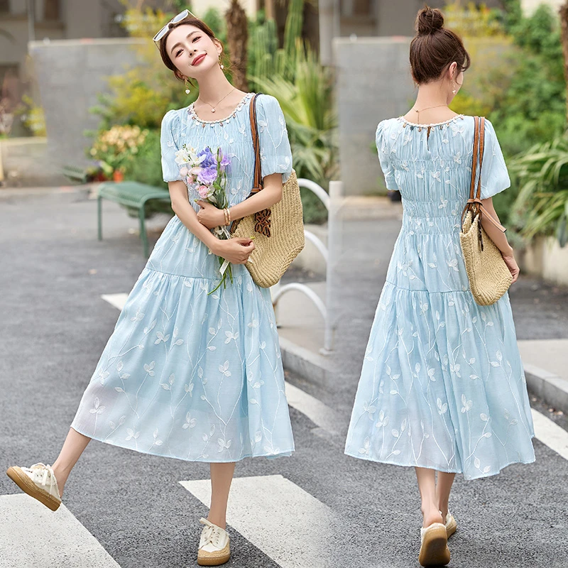 现货2025夏季新款圆领显瘦提花刺绣天丝沙滩裙A版中长款连衣裙