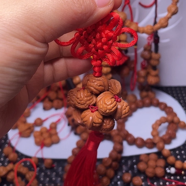 桃核吊坠龙纹桃枭