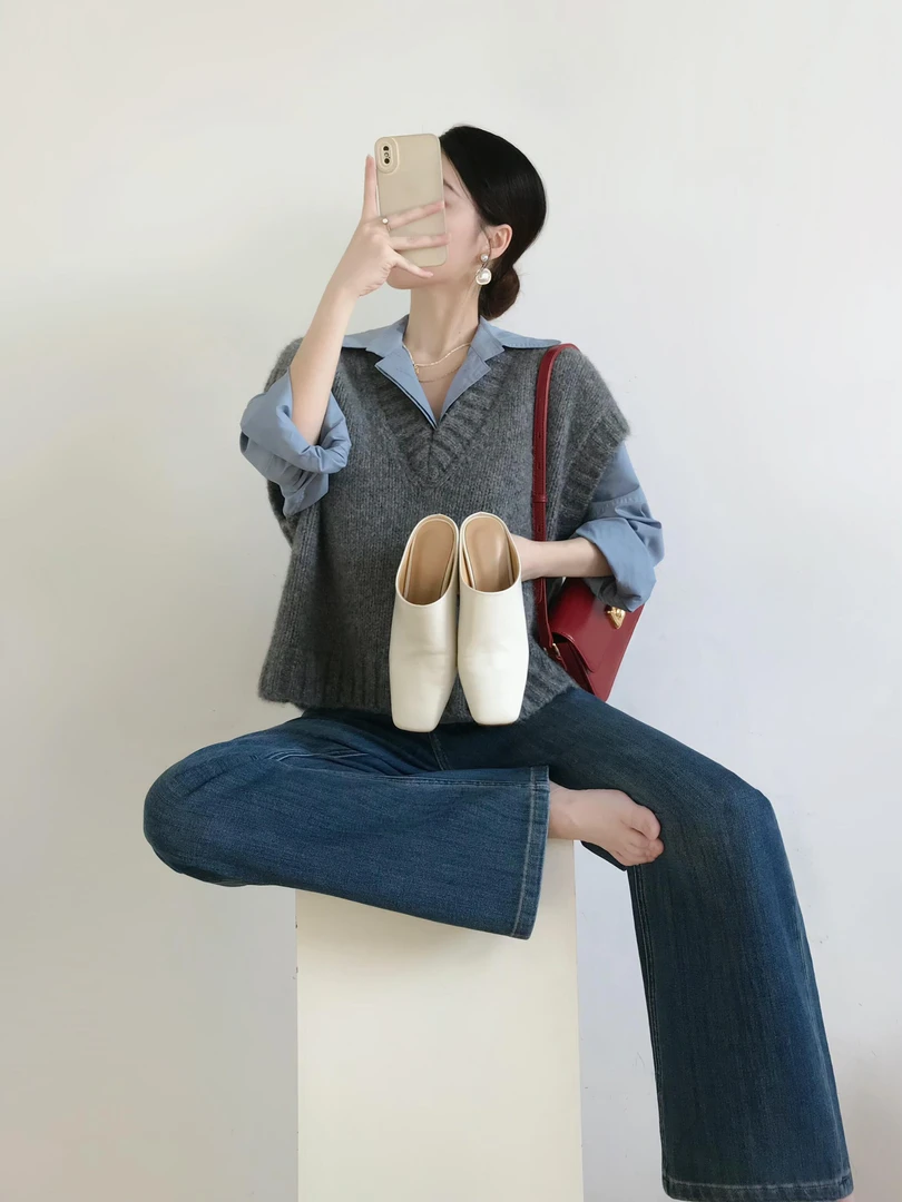 【远方莱茵】简约通勤休闲风雾霾蓝色衬衫灰色针织马甲牛仔裤套装