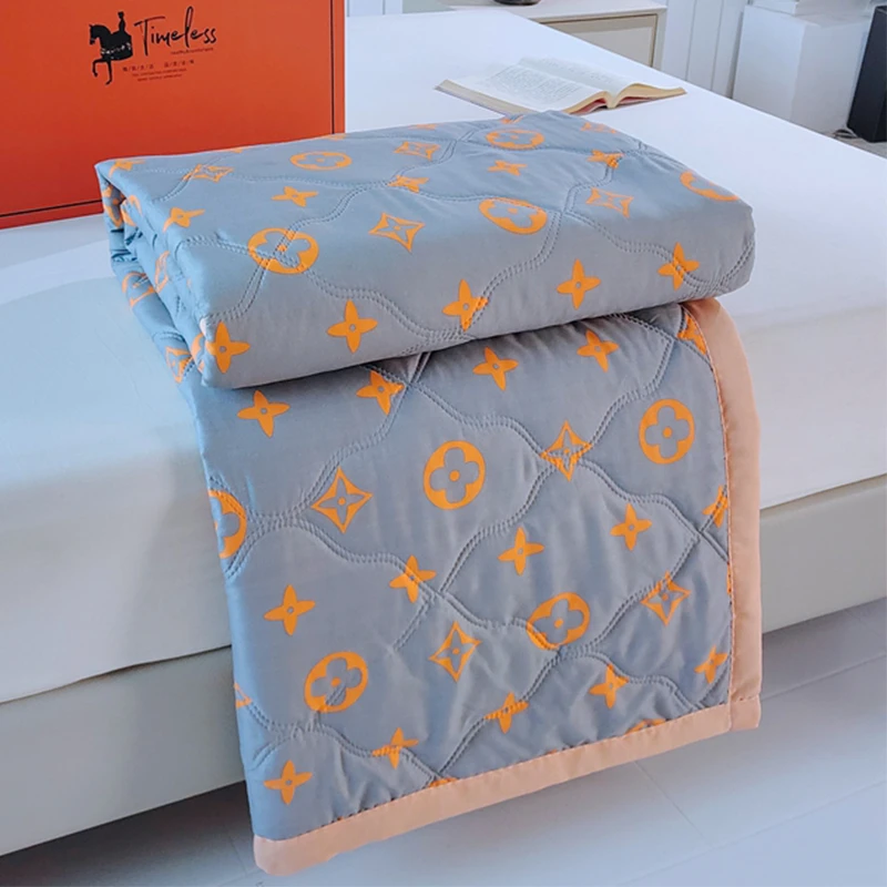 夏凉被空调被夏季可机洗水洗单人春秋被芯薄款夏被被子亲肤学生