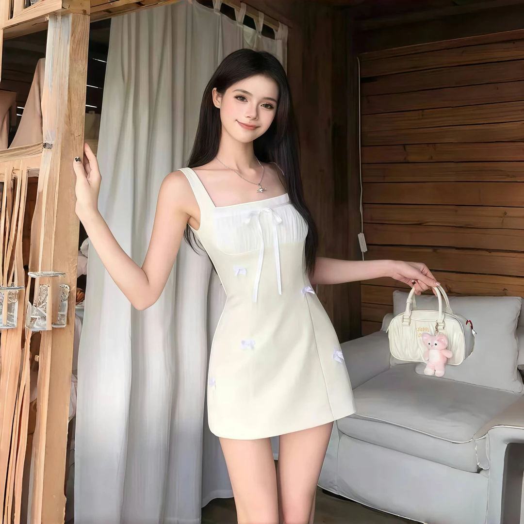 法式纯欲蝴蝶结吊带连衣裙女设计感小众气质收腰修身显瘦无袖短裙