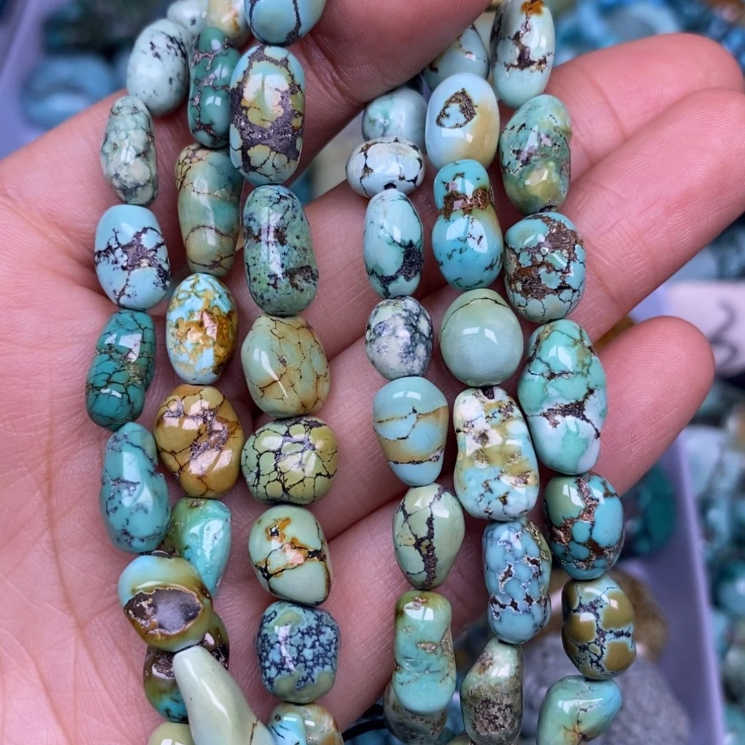 绿松石未镶嵌颈饰