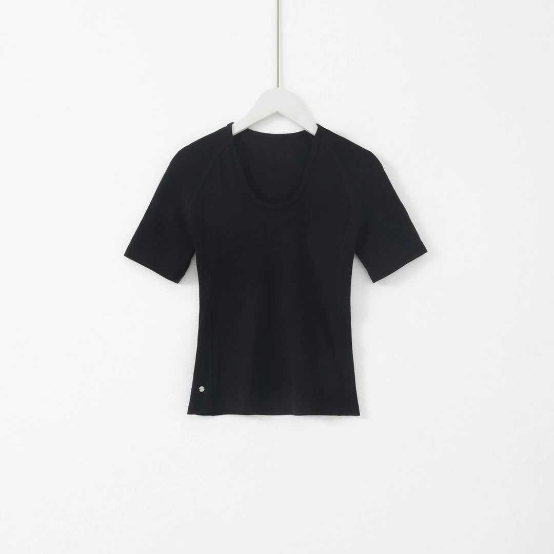 几里与麻 气质修身U领纯色短袖T恤 衣长51胸围77 2081152